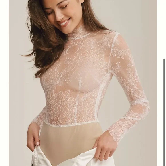 Watters Sheer Lace Top in Cream. Bridal - Picture 4 of 6
